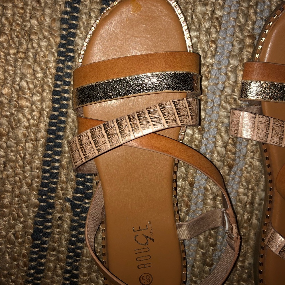 Women’s Size 8 strappy sandals